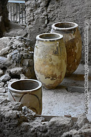 Κεραμικά στο Ακρωτήρι Φωτογραφίες