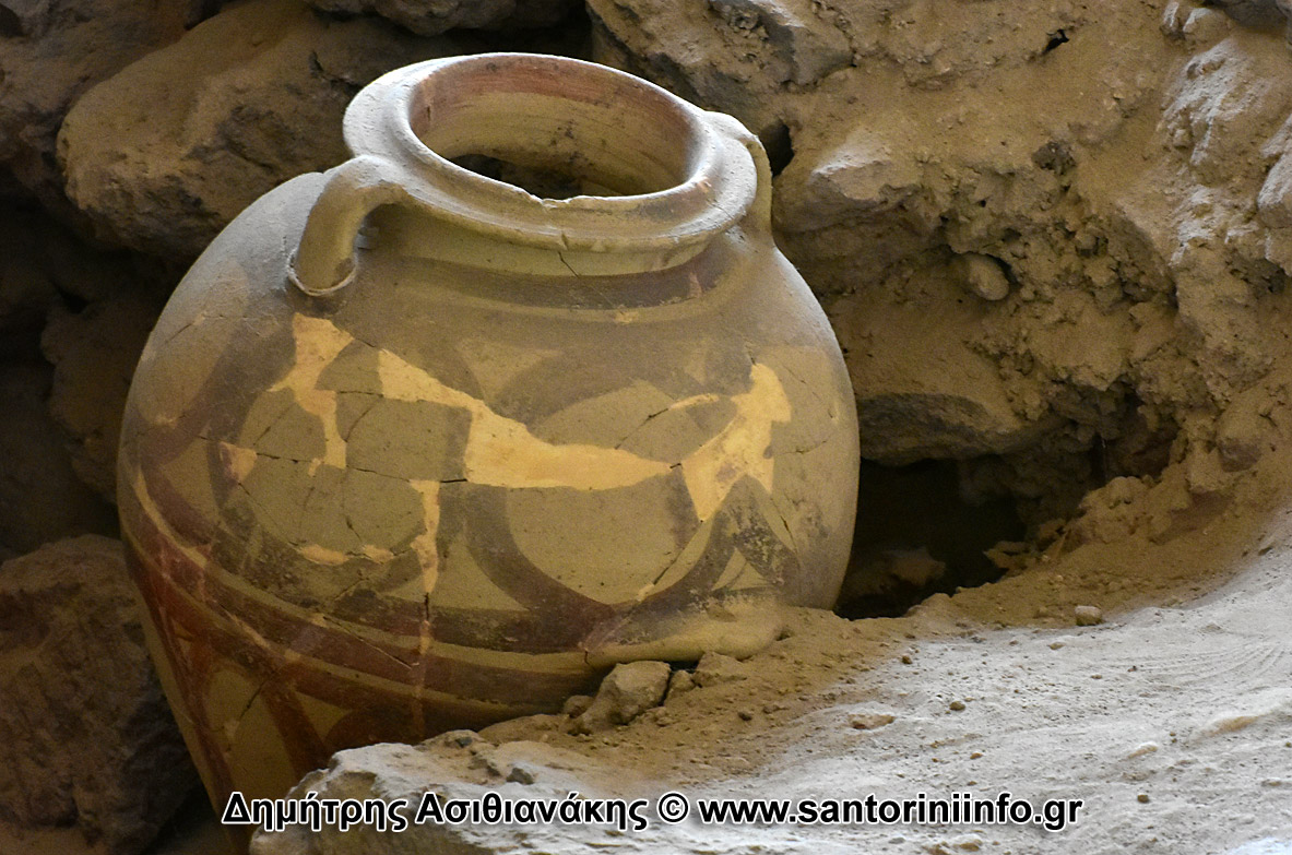 Κεραμικά στο Ακρωτήρι Φωτογραφίες