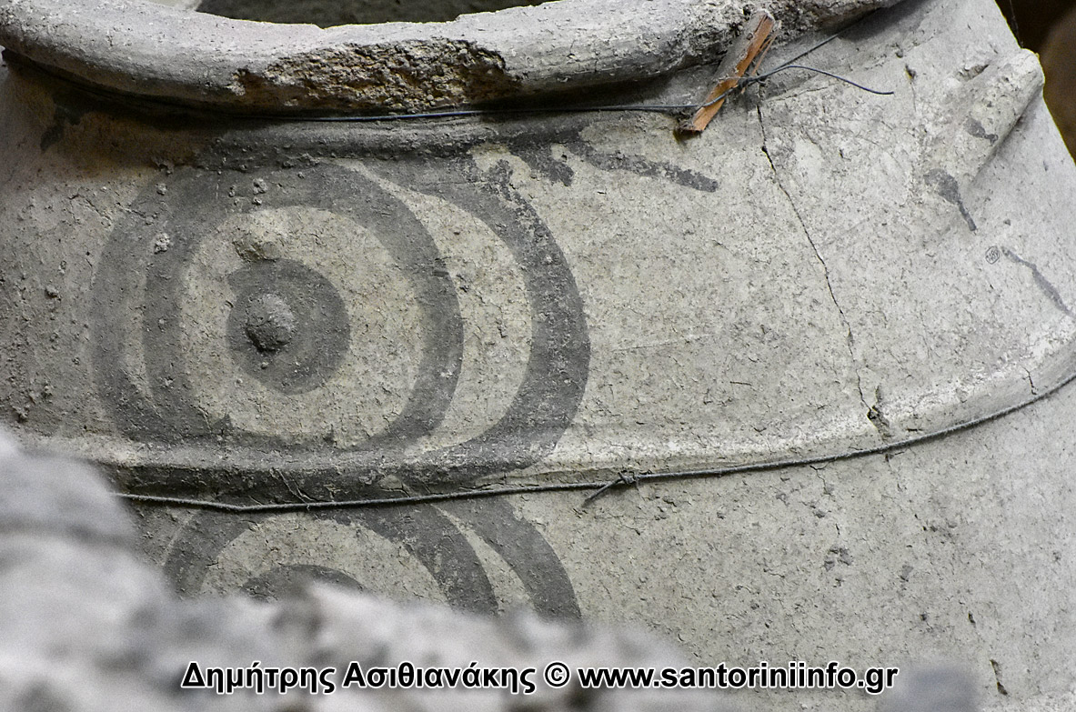 Κεραμικά στο Ακρωτήρι Φωτογραφίες